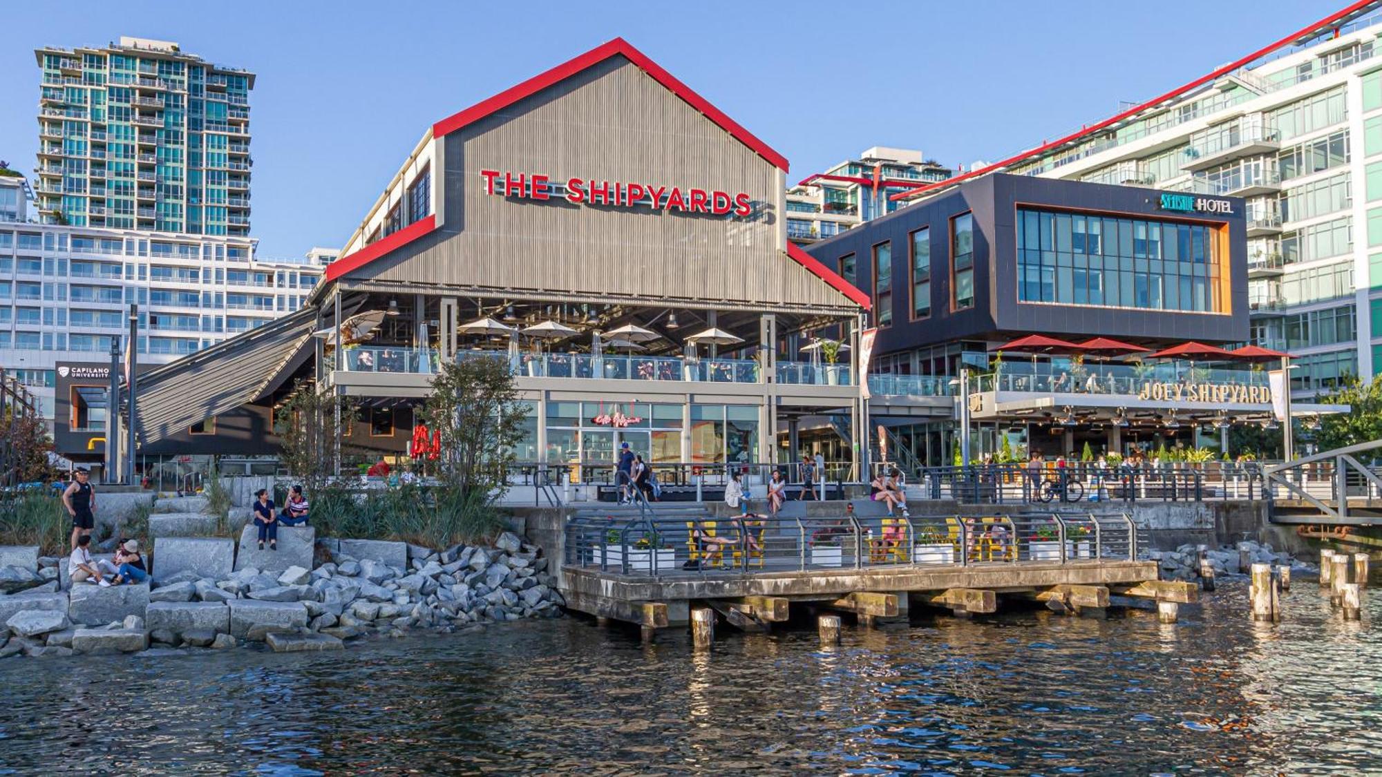 Seaside Hotel North Vancouver Exterior photo